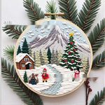 Christmas Embroidery DIY Kit – Handmade Fabric Embroidery Material Package for Holiday Crafts & Festive Home Décor